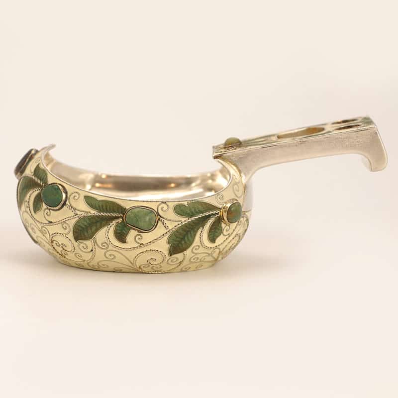 Feodor Rückert shaded & matte enamel kovsh set with cabochon hardstones - Image 2
